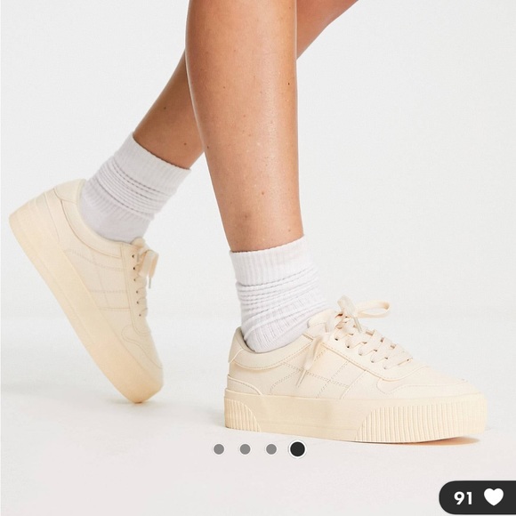 ASOS DESIGN Duet flatform lace up sneakers in beige drench - Picture 4 of 4